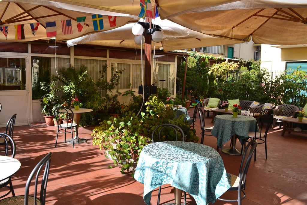 Cesare Augusto Hotel Naples Luaran gambar