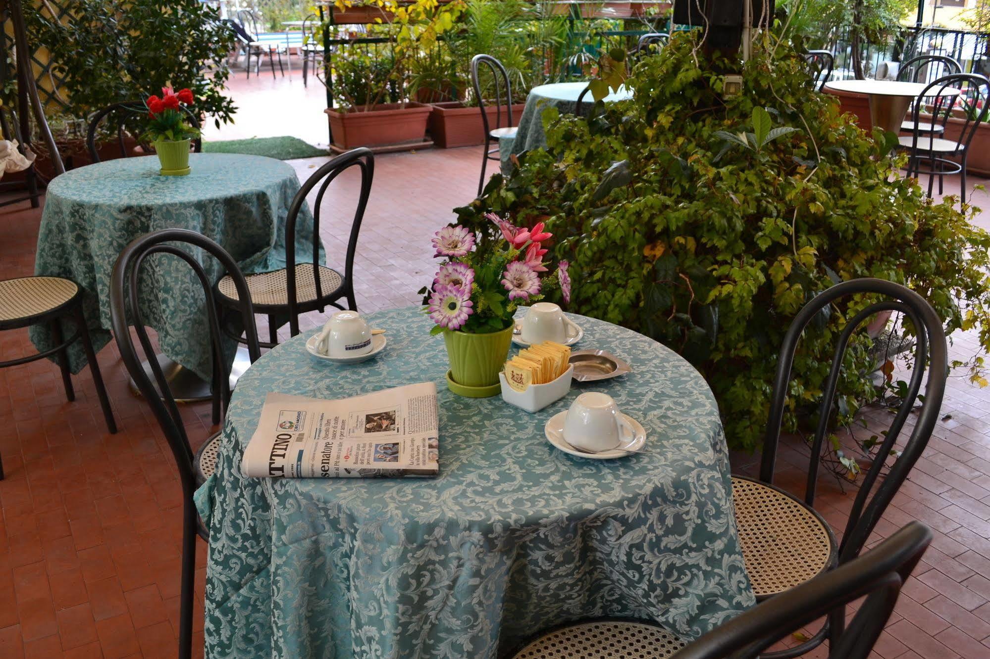 Cesare Augusto Hotel Naples Luaran gambar